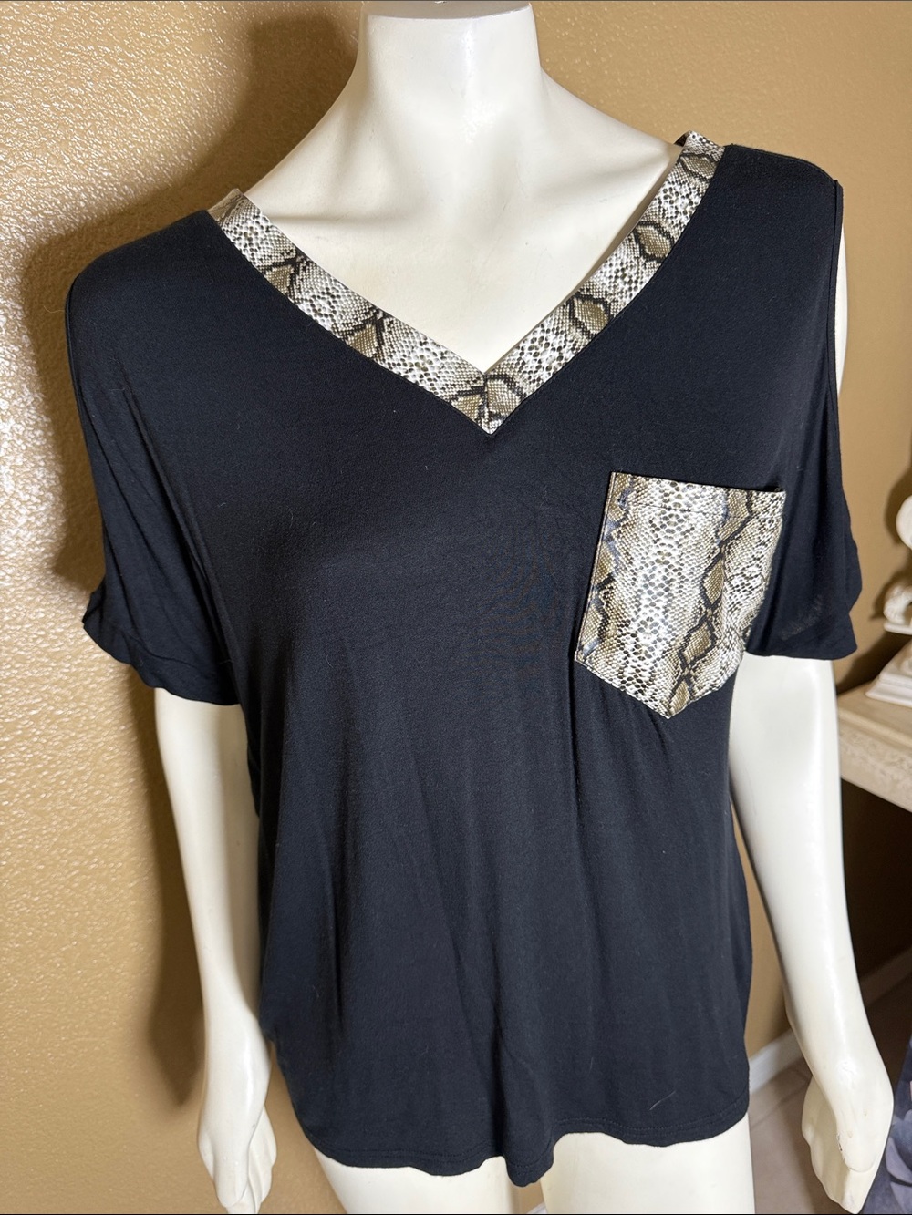 VENUS Black V-Neck Top with Snake-Print Trim and Pocket